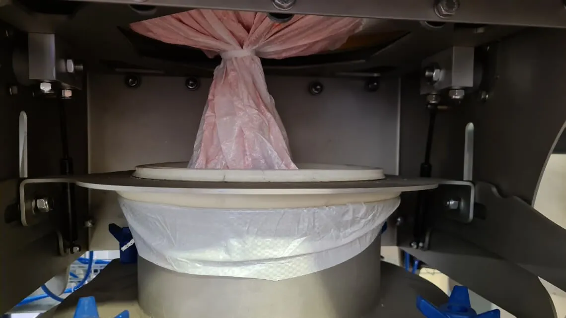 Ingtec AG - station de vidange big bag bulk material sans poussiere3